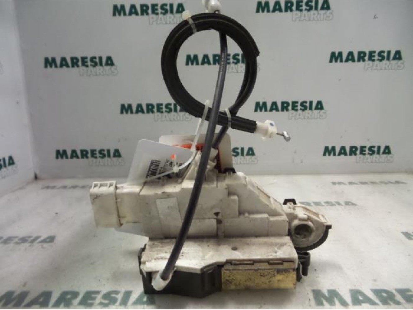 Peugeot - 407 - Door lock mechanism 4-door, front left