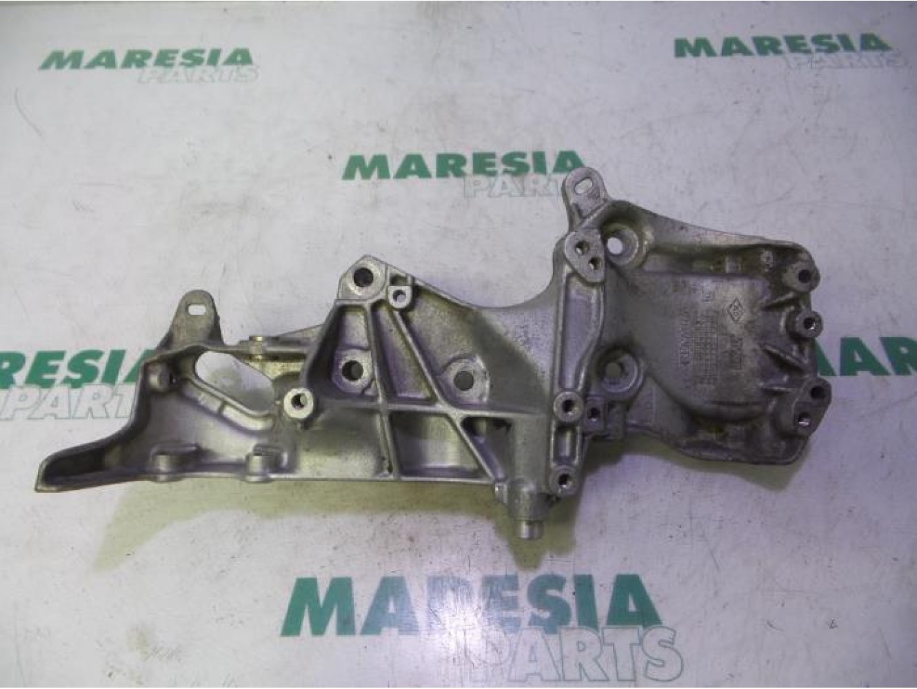 Renault - Megane Scenic - Support (miscellaneous)