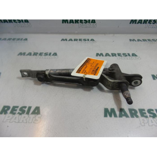 Peugeot - 407 - Wiper mechanism