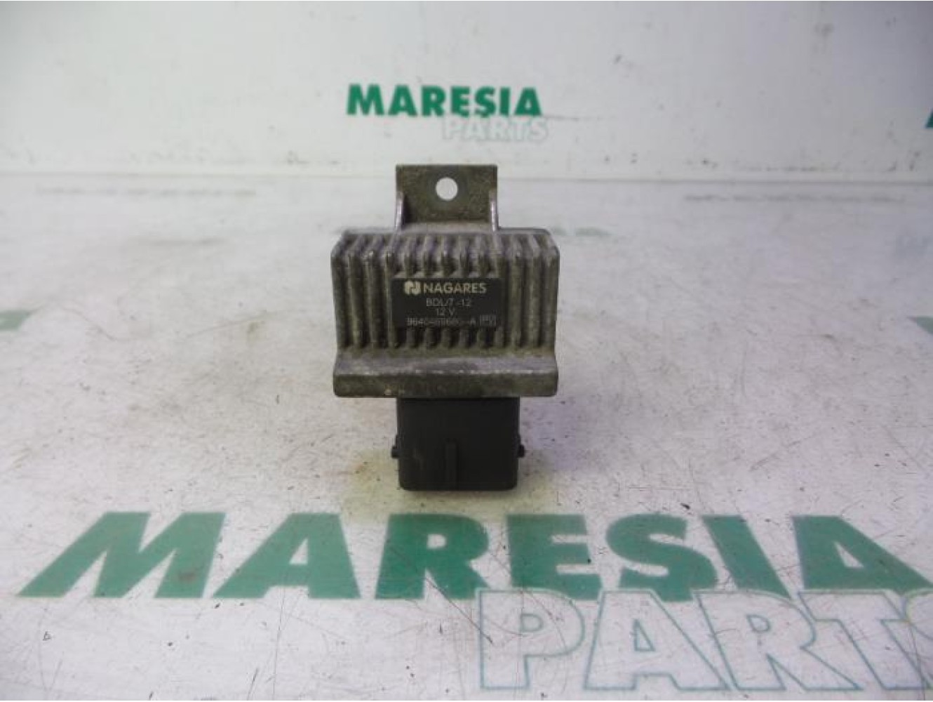 Renault - Laguna - Glow plug relay