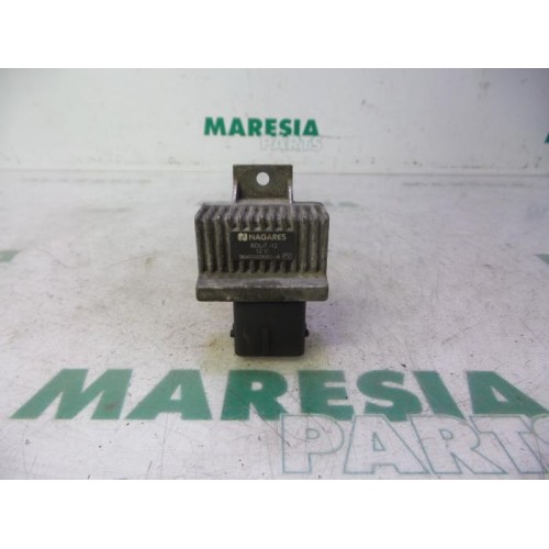Renault - Laguna - Glow plug relay