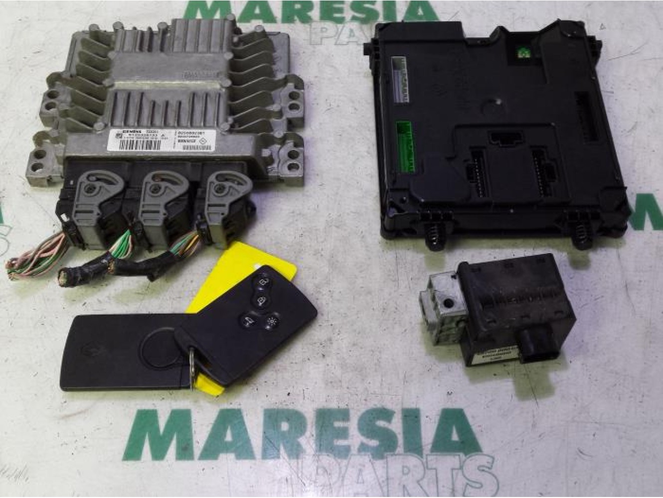 Renault - Laguna - Engine management computer