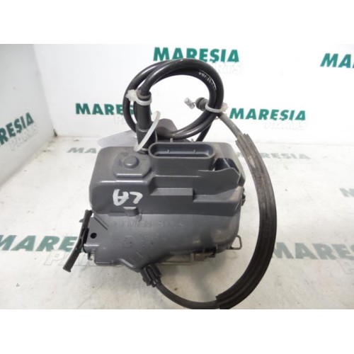 Renault - Megane Scenic - Rear door lock mechanism 4-door, left