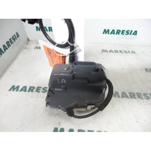 Renault - Megane Scenic - Rear door lock mechanism 4-door, left