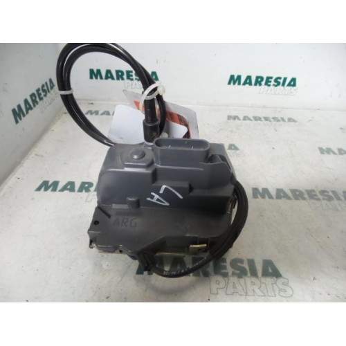 Renault - Megane Scenic - Rear door lock mechanism 4-door, left