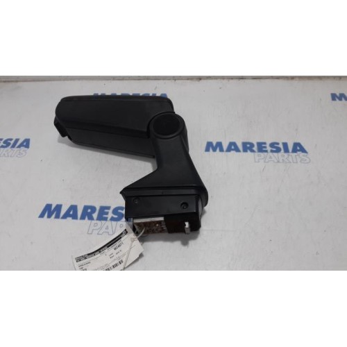 Fiat - Punto - Armrest