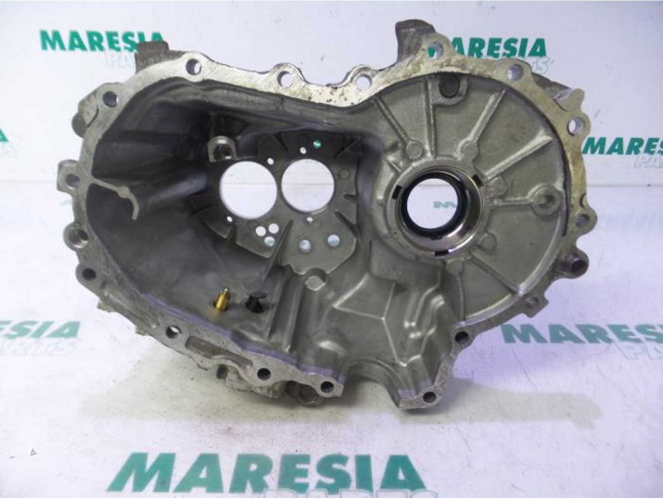 Peugeot - 206 - Gearbox casing