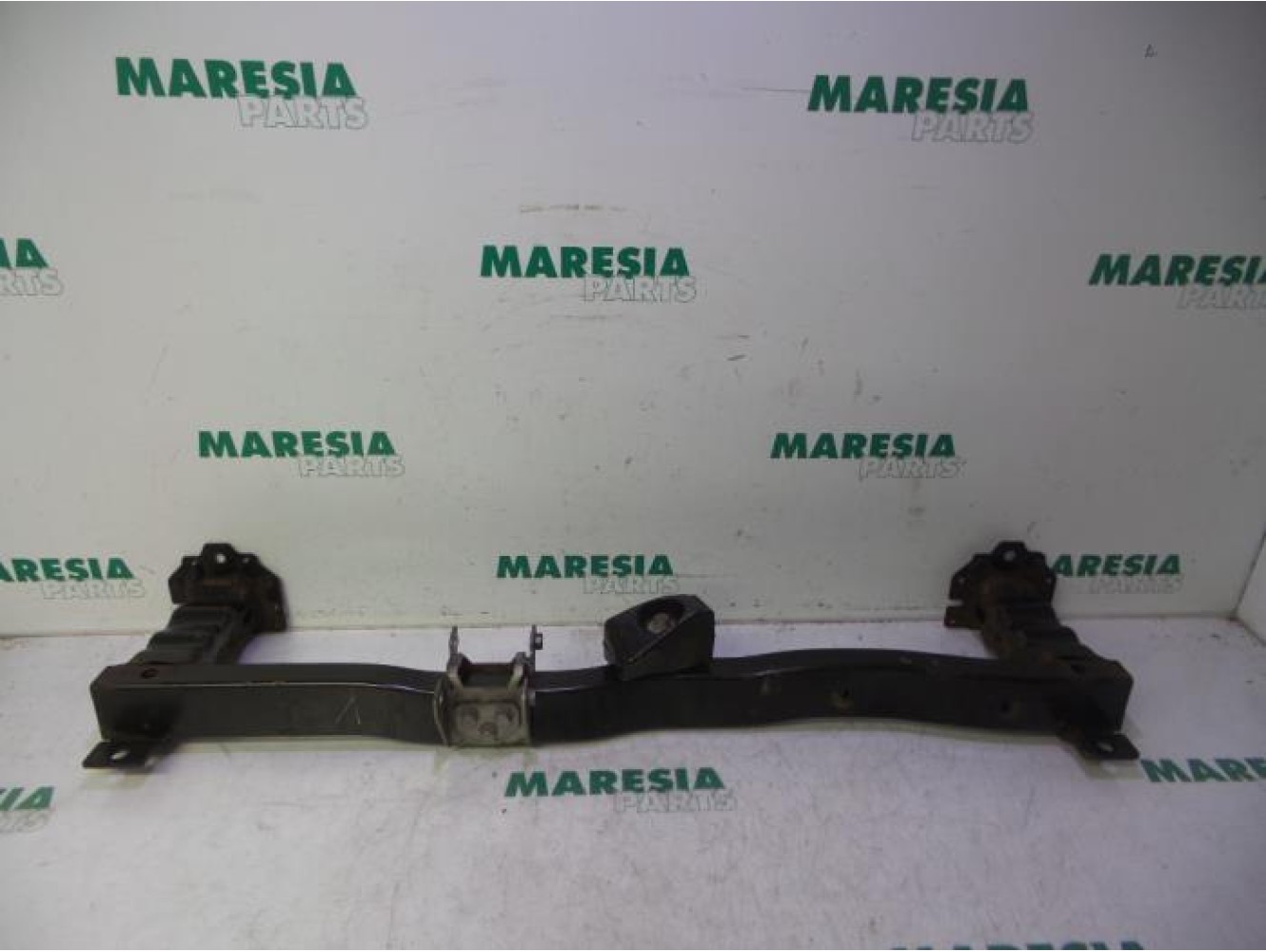 Citroen - C5 - Front bumper frame