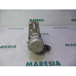 Citroen - C5 - Engine mount