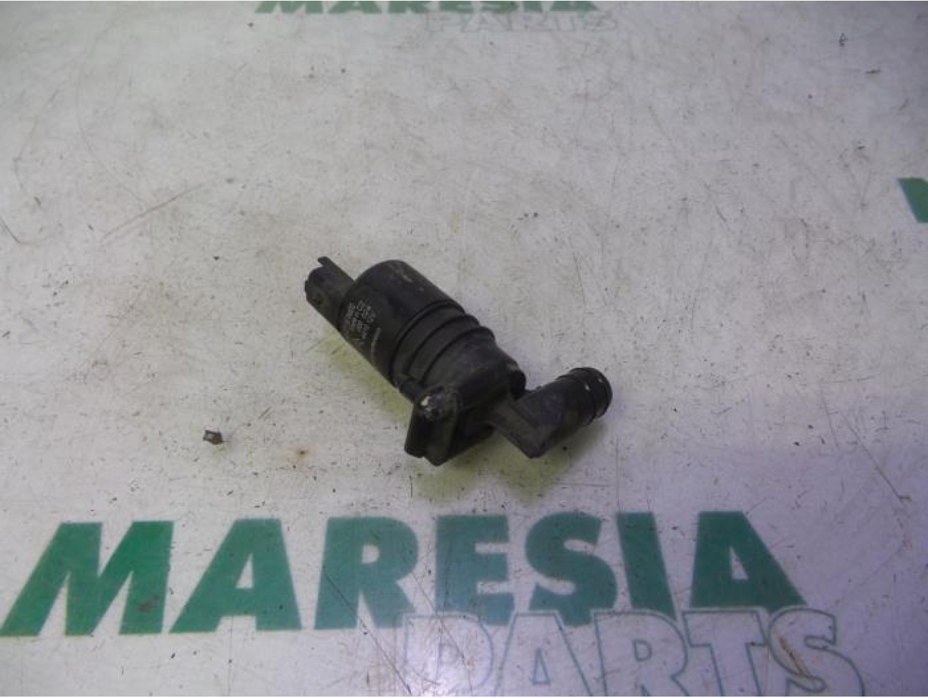 Citroen - C5 - Scheibensprüherpumpe vorne