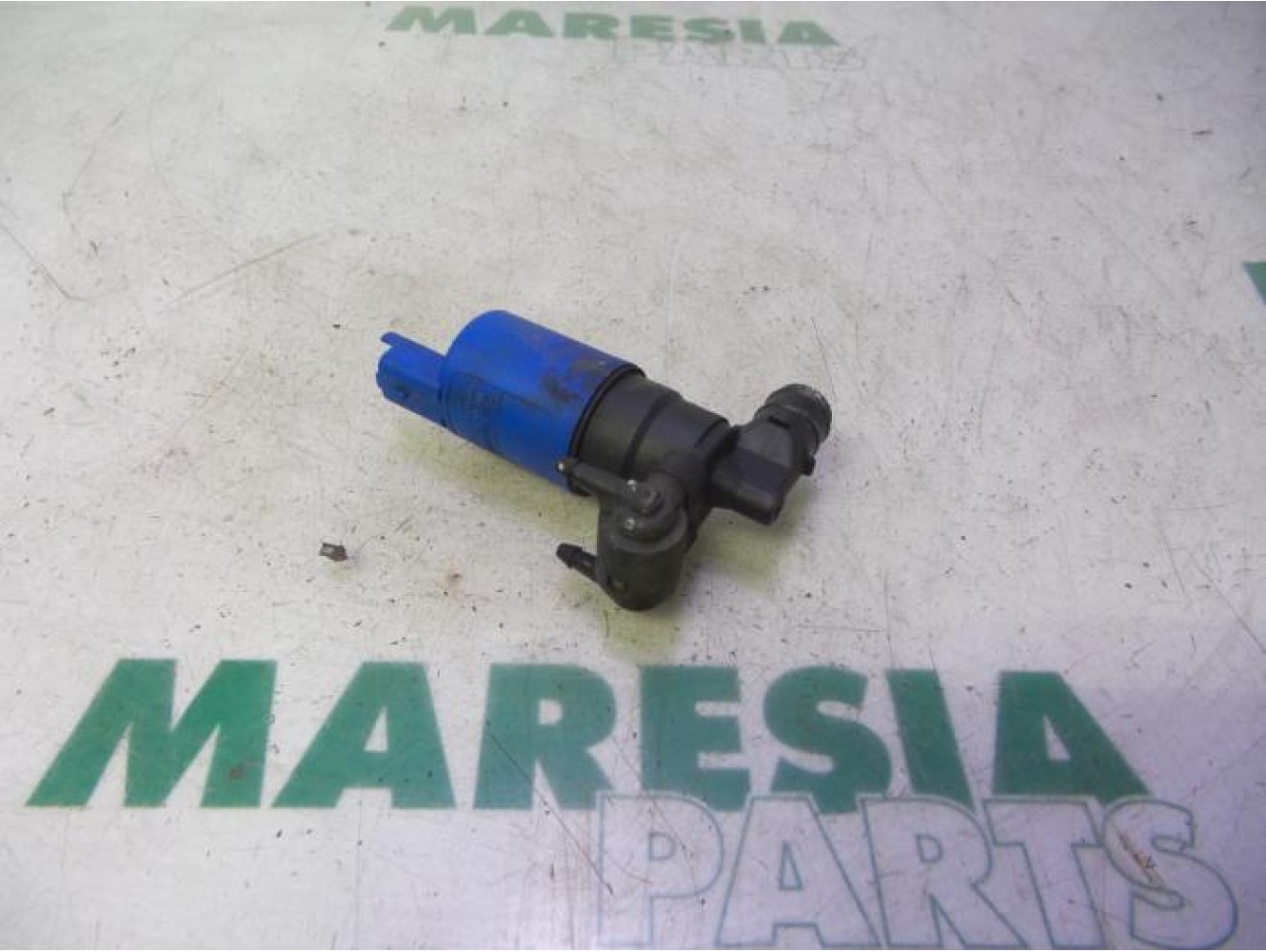 Citroen - C5 - Scheibensprüherpumpe vorne
