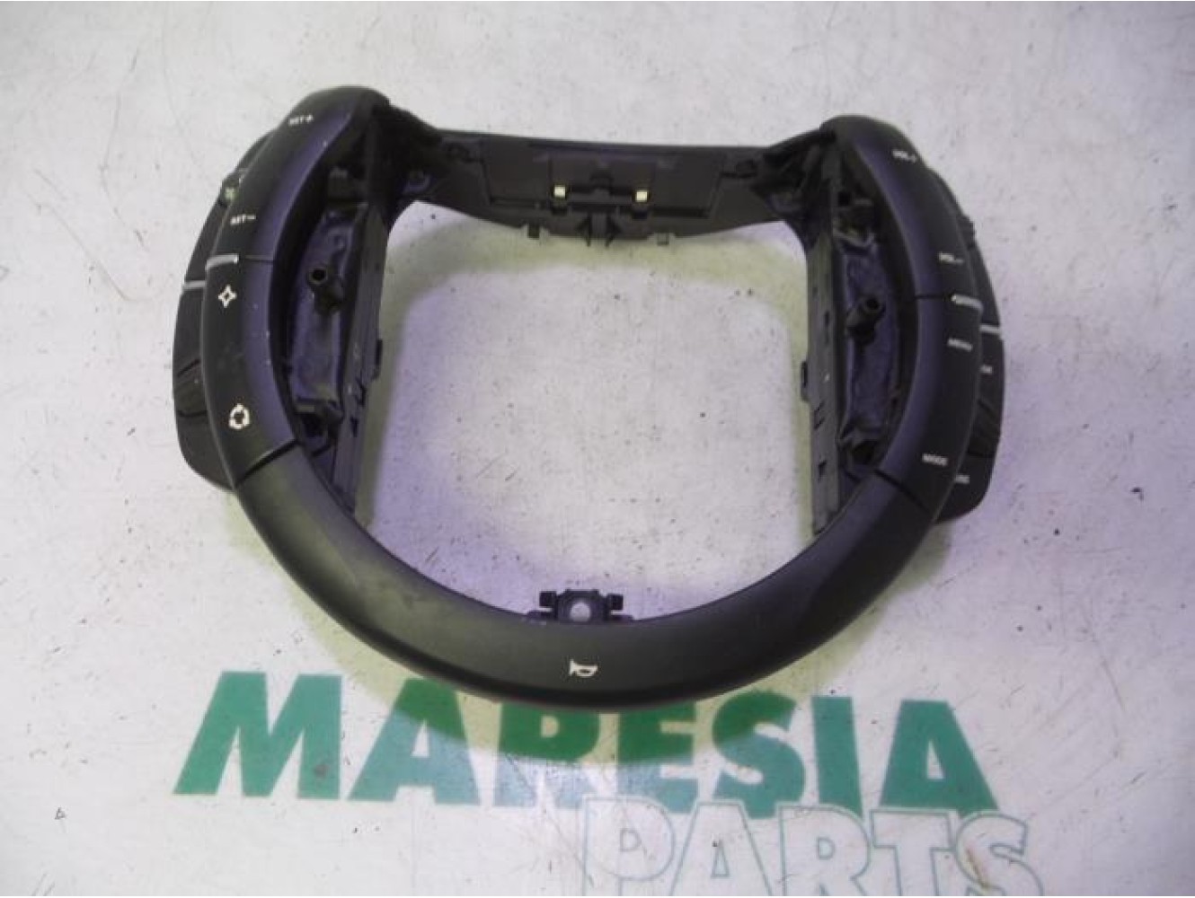 Citroen - C4 Picasso - Cruise control switch