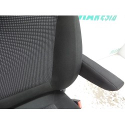 Peugeot - 5008 - Seat, right