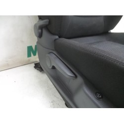 Peugeot - 5008 - Seat, right