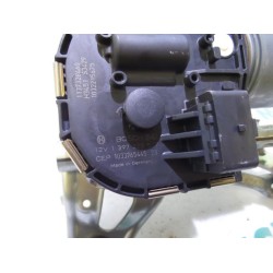 Peugeot - 5008 - Front wiper motor