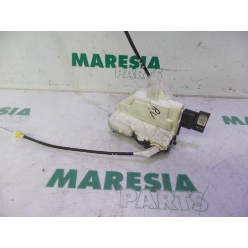 Peugeot - 5008 - Front door lock mechanism 4-door, right