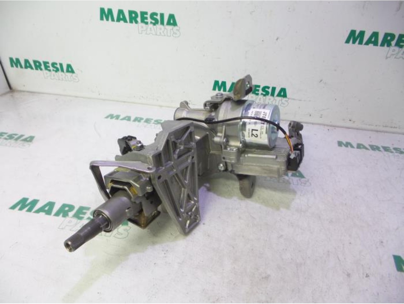 Renault - Clio - Steering column housing