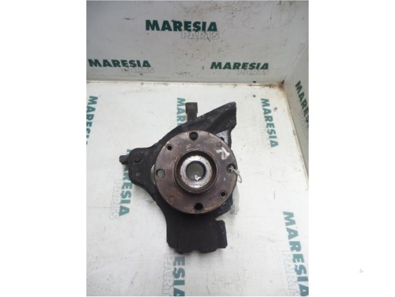 Fiat - Barchetta - Knuckle, front right