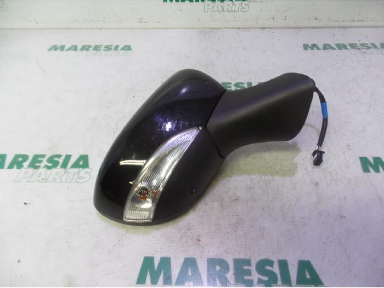 Renault - Clio - Wing mirror, right