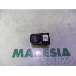 Renault - Clio - Mirror switch