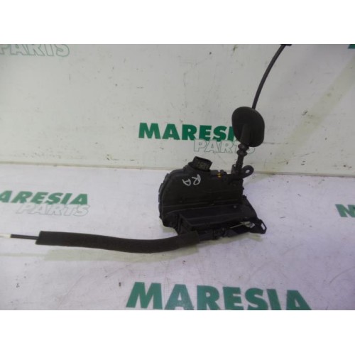 Renault - Clio - Rear door mechanism 4-door, right