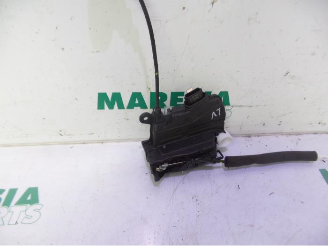 Renault - Clio - Door lock mechanism 4-door, front left
