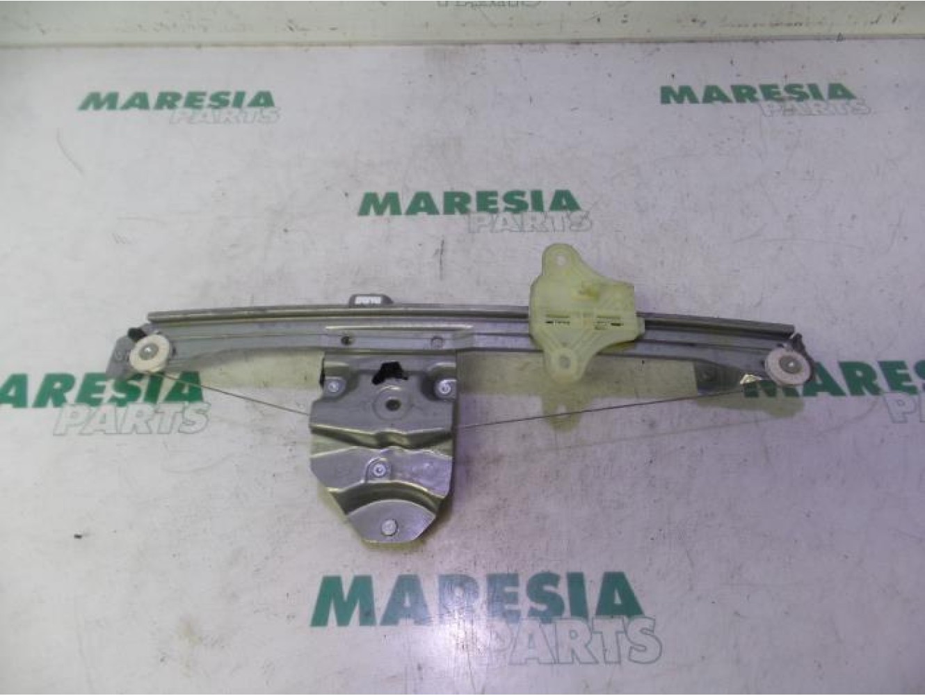 Renault - Clio - Window mechanism 4-door, front left