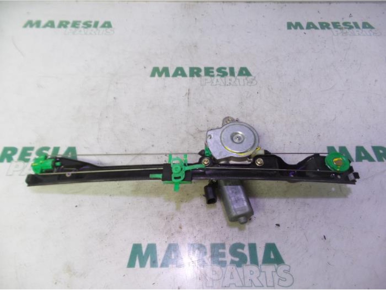 Fiat - Punto - Window mechanism 2-door, front left