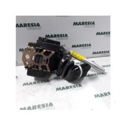 Alfa Romeo - 166 - Front seatbelt, right