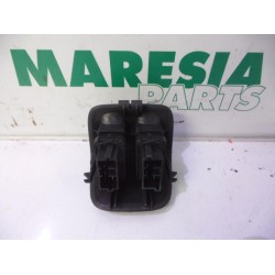Peugeot - 206 - Multi-functional window switch