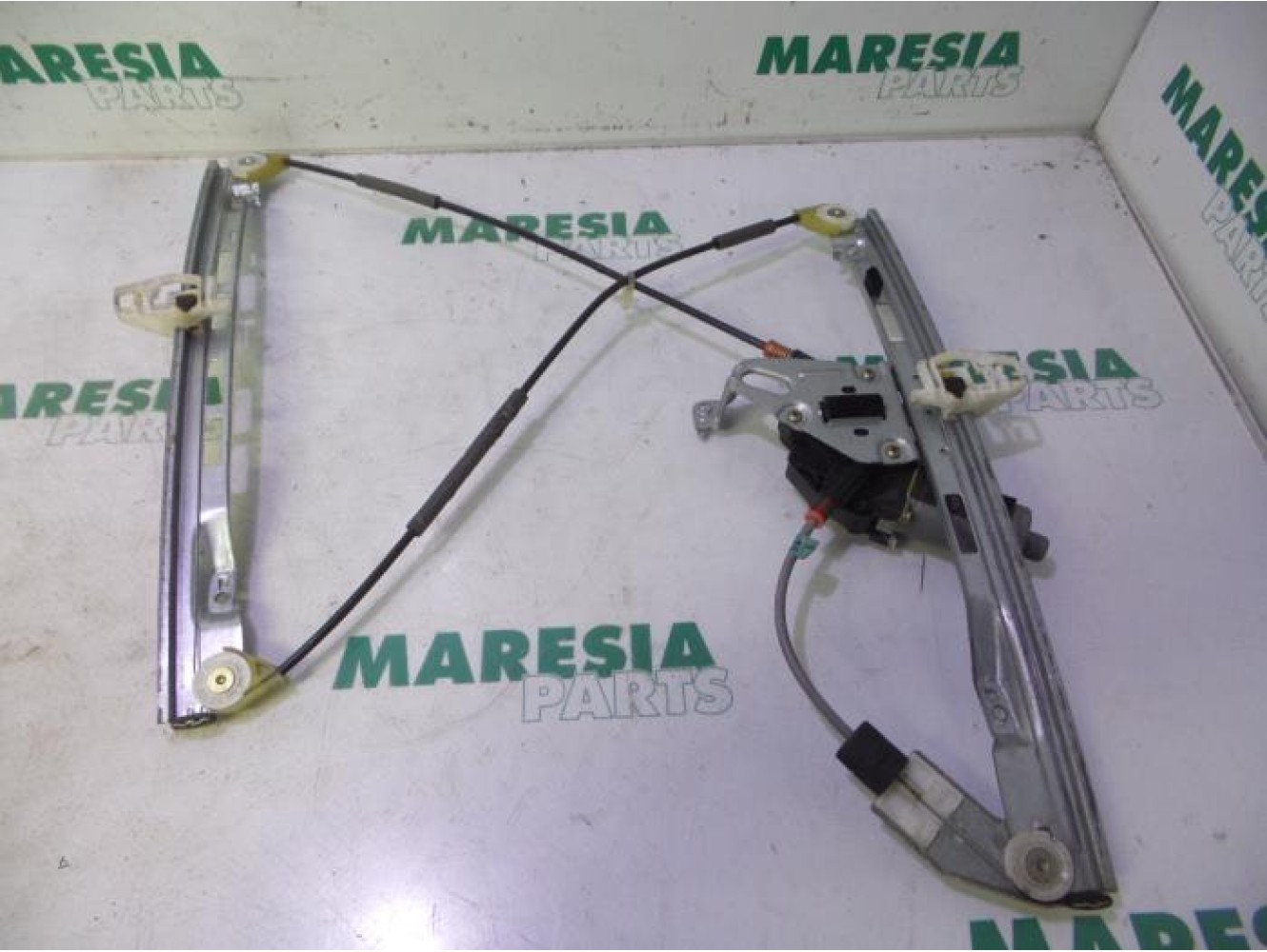 Peugeot - 206 - Window mechanism 4-door, front right