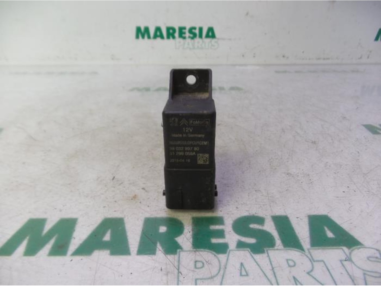 Peugeot - Partner - Glow plug relay