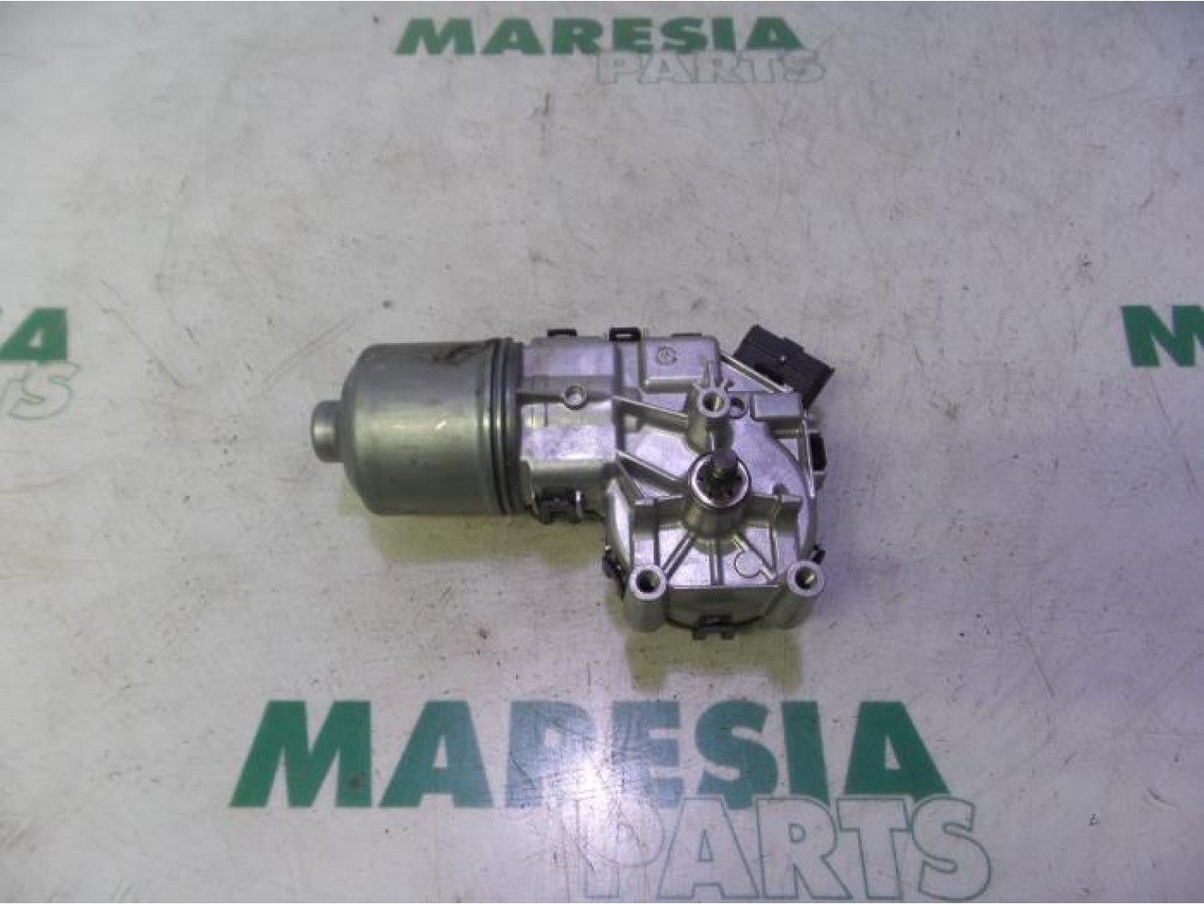 Peugeot - Partner - Front wiper motor