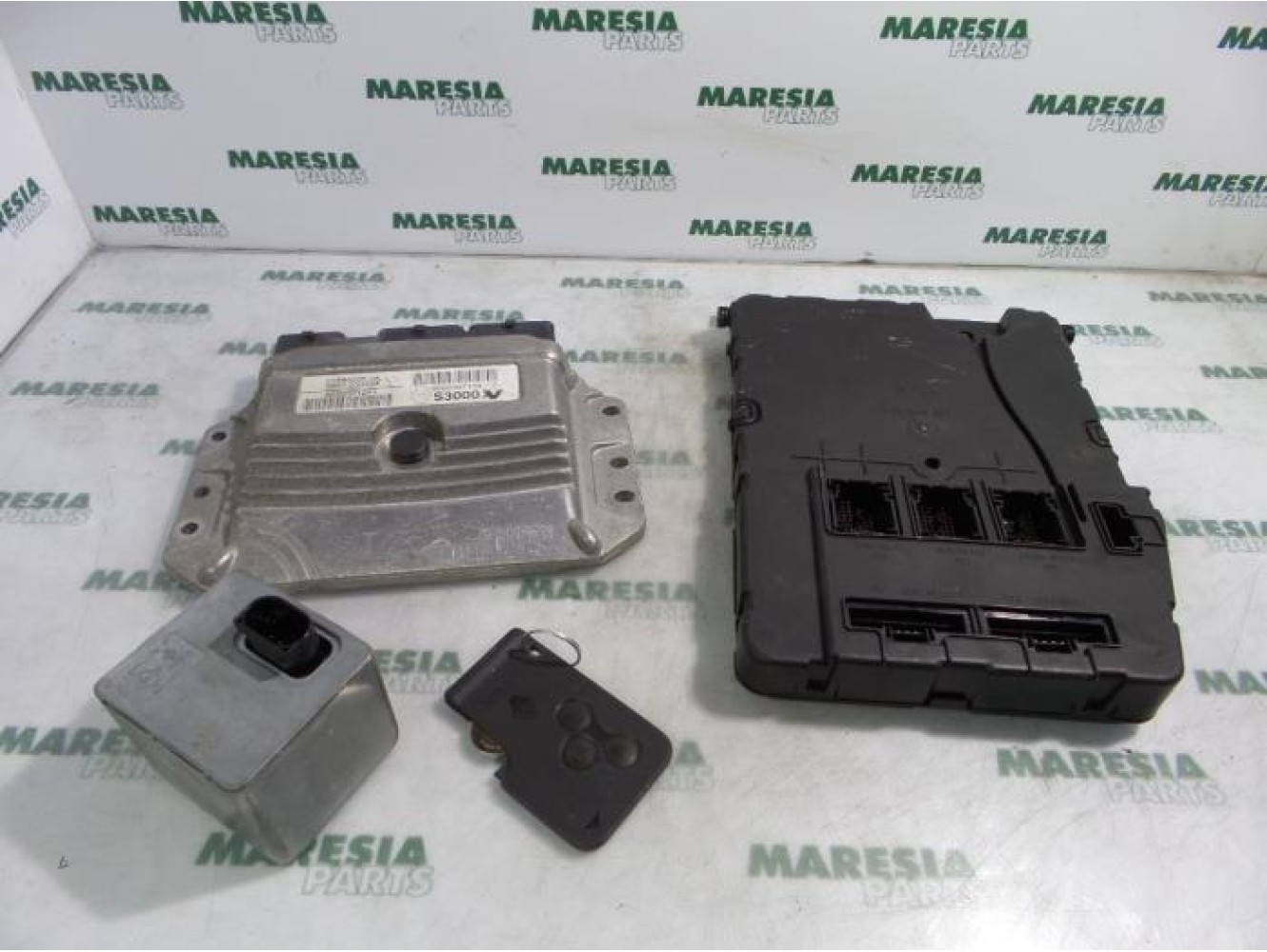 Renault - Grand Scenic - Engine management computer
