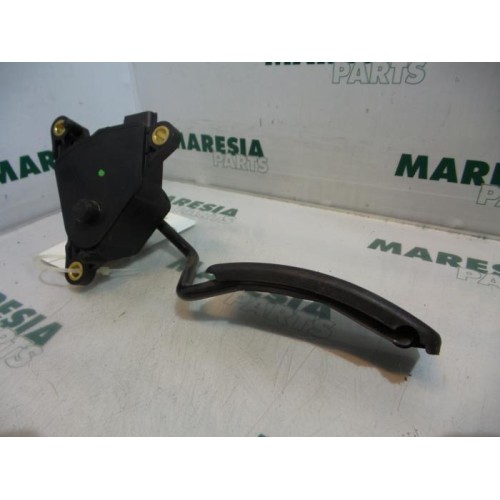 Renault - Megane Scenic - Throttle pedal position sensor