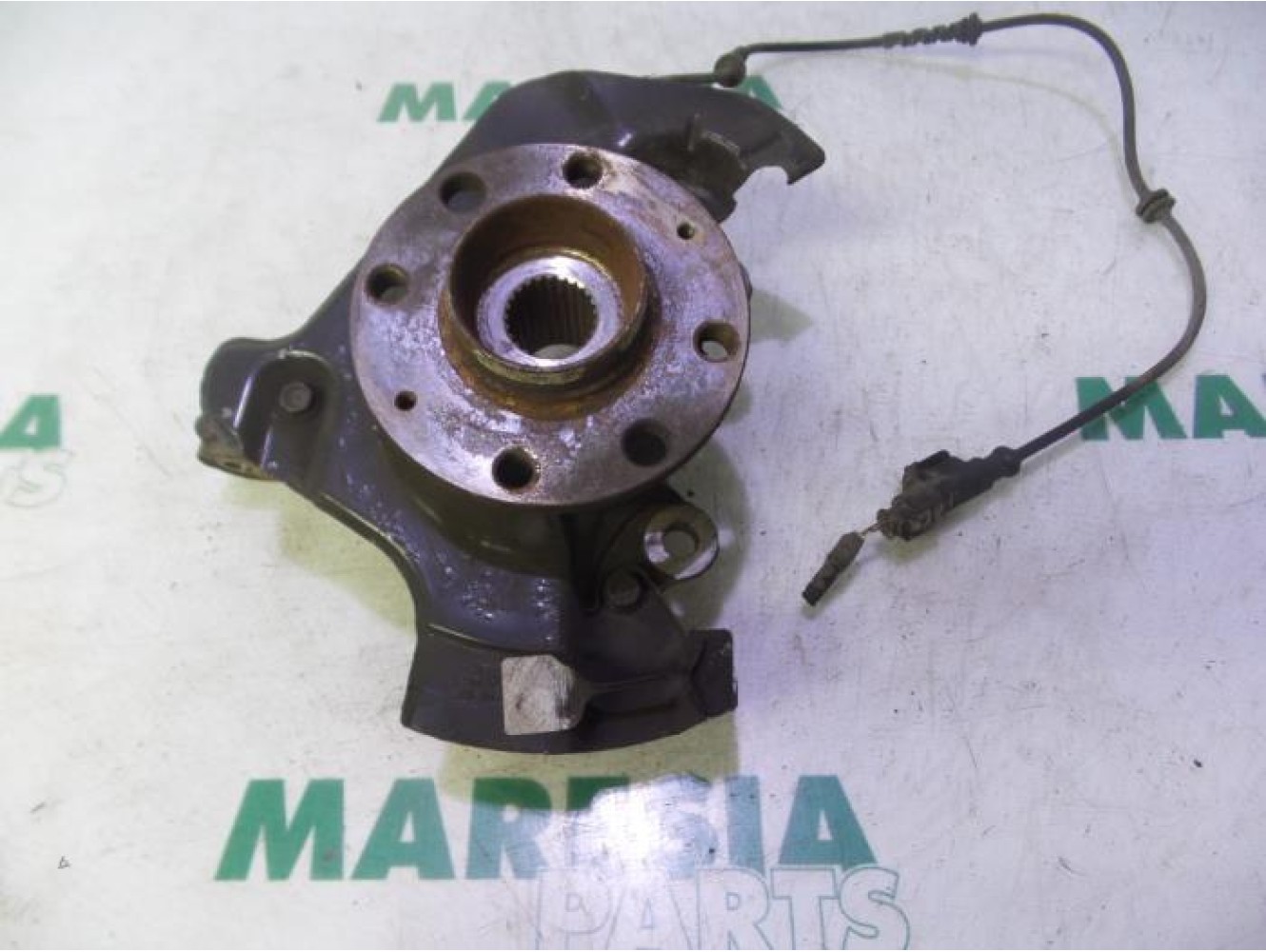 Fiat - Punto - Knuckle, front right