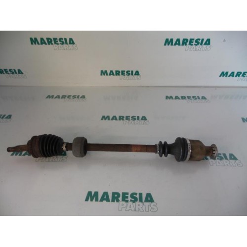 Renault - Megane Scenic - Front drive shaft, right