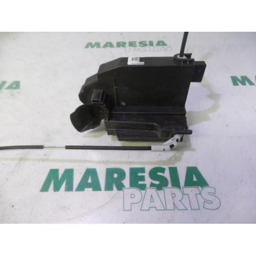 Peugeot - 308 - Front door lock mechanism 4-door, right