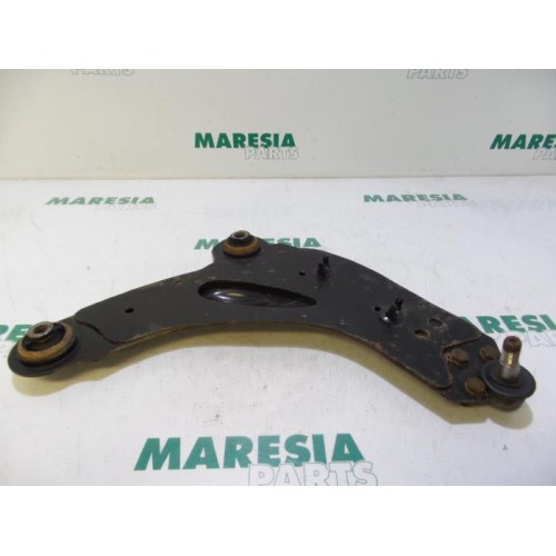 Renault - Trafic - Front lower wishbone, right