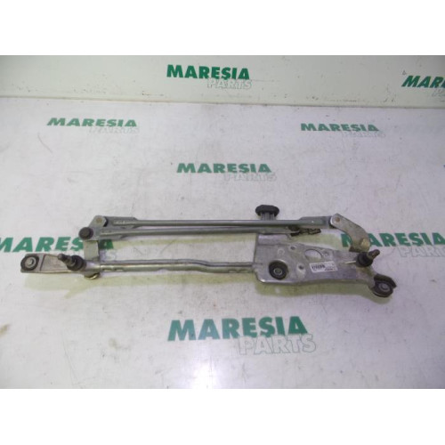 Peugeot - 308 - Wiper mechanism
