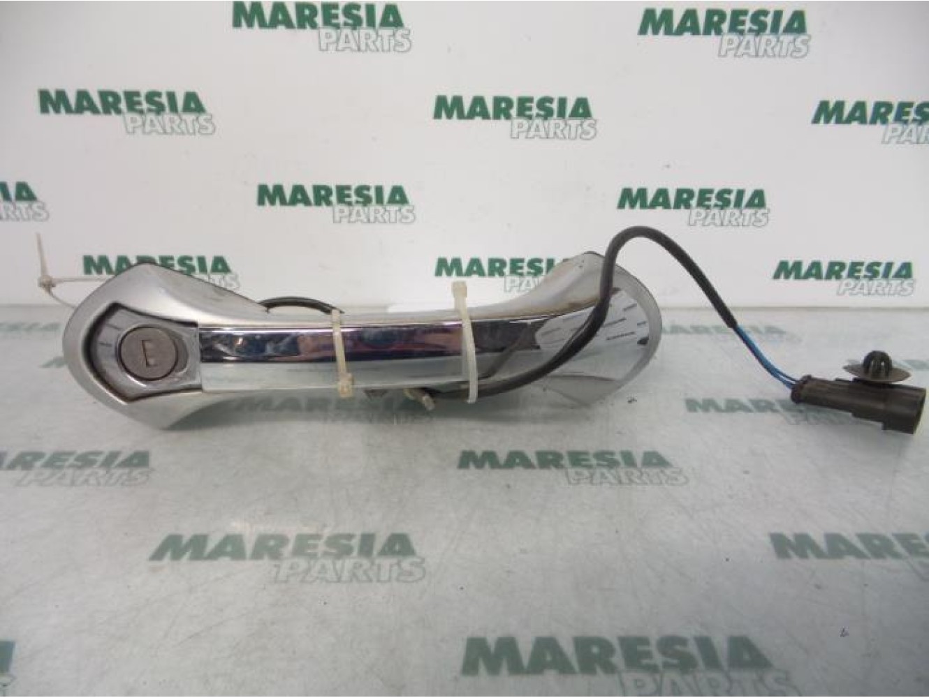 Lancia - Thesis - Door handle 4-door, front left