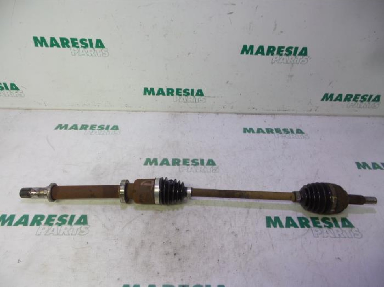 Renault - Clio - Front drive shaft, right