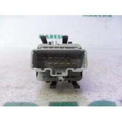 Renault - Clio - Multi-functional window switch