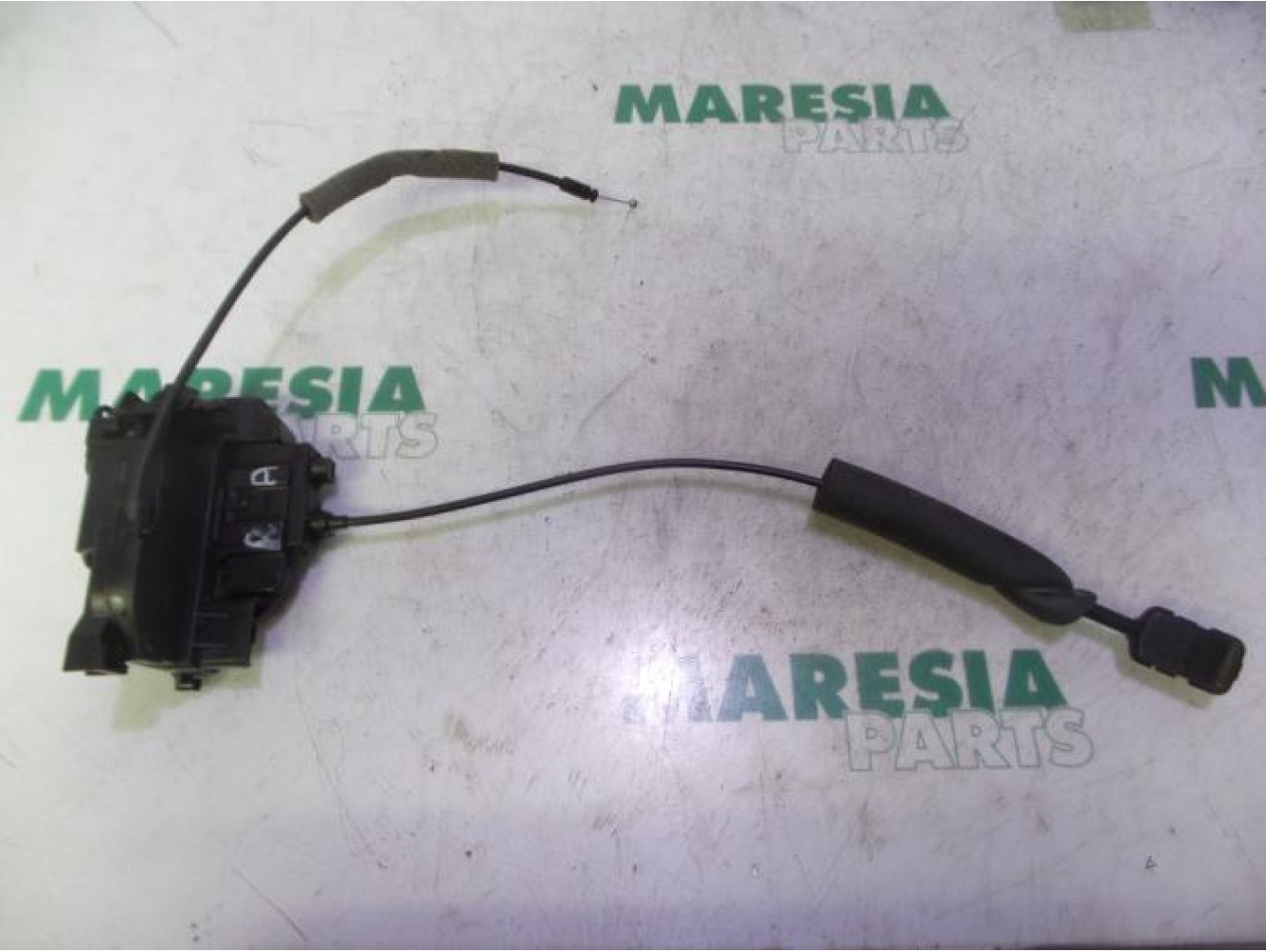 Renault - Megane - Rear door mechanism 4-door, right