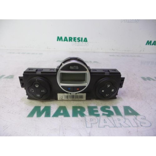 Renault - Megane Scenic - Heater control panel