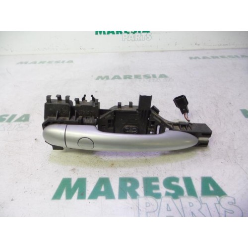 Renault - Megane Scenic - Front door lock mechanism 4-door, right
