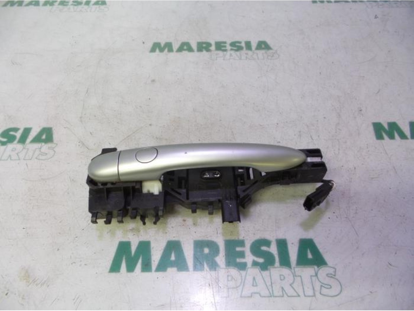 Renault - Megane Scenic - Front door handle 4-door, right