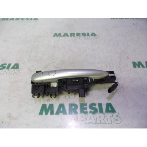 Renault - Megane Scenic - Front door handle 4-door, right