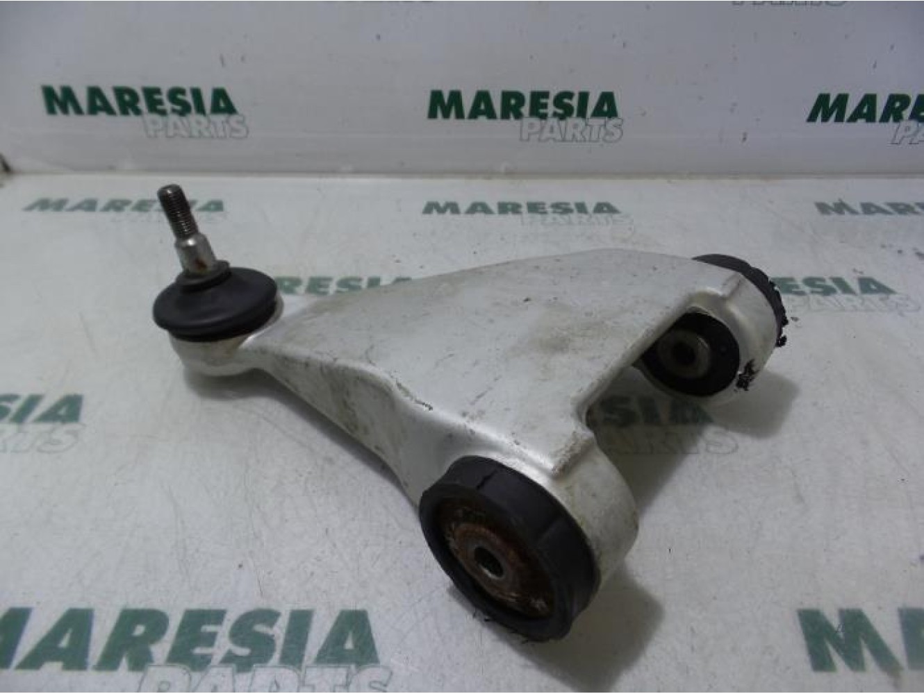 Alfa Romeo - 166 - Querlenker oben links vorne