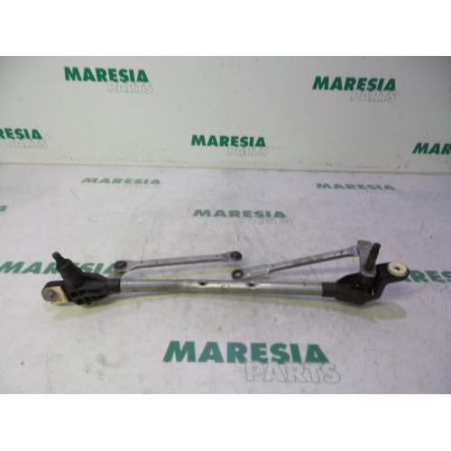 Renault - Megane - Wiper mechanism